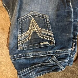 Women’s name brand capris size 16
